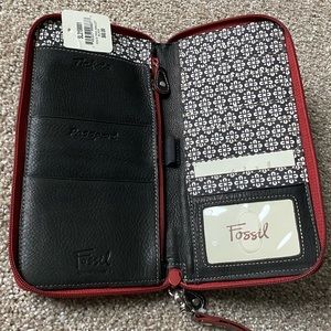 Fossil travel wallet NWT